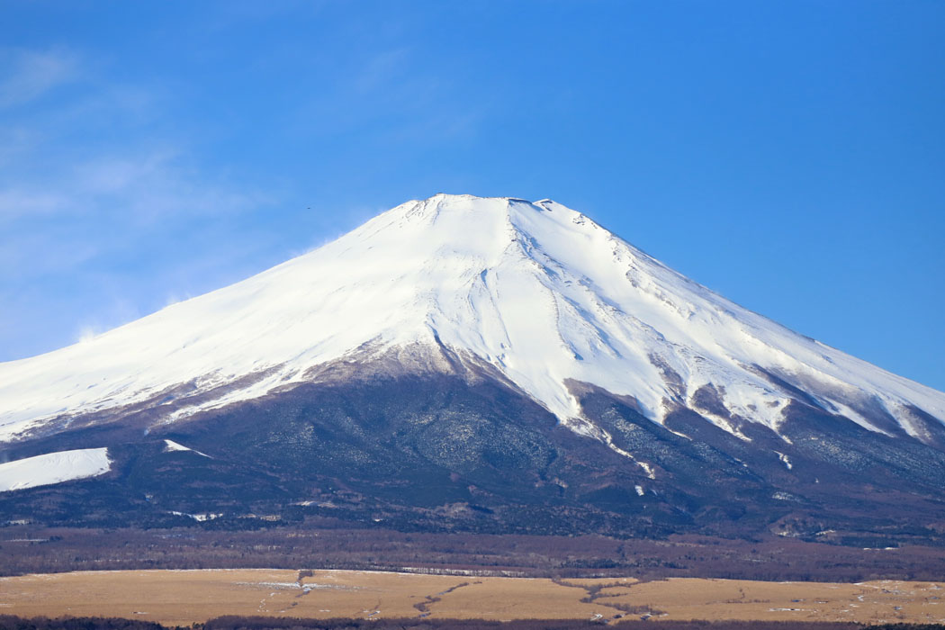 雲一つない快晴の富士山。